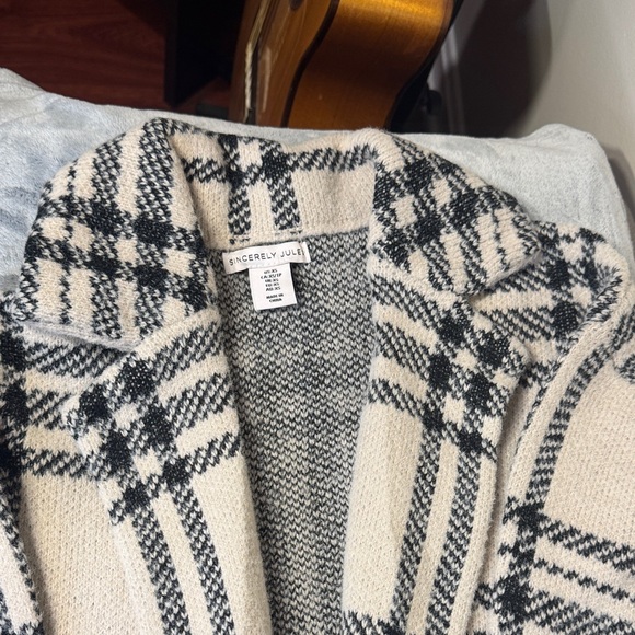 Sincerely Jules Black & Tan Plaid Long Collared Coatigan - NWOT - Picture 3 of 7